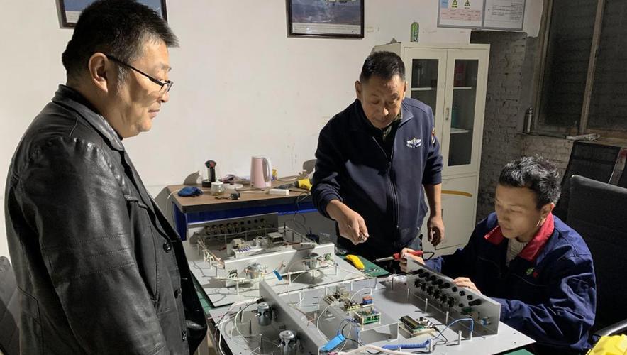 北京东方祥云航空科技董事长视察下属设备工厂